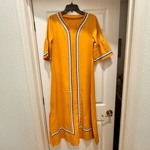 Yellow white maxi dress short sleeve beautiful design .